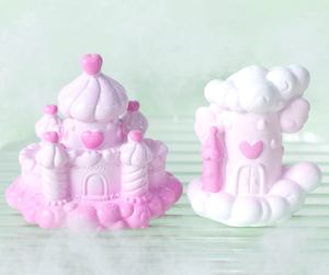 World <span class=keywords><strong>Village</strong></span> Mini casa juguetes de construcción para niños regalo de Navidad rosa púrpura Luna nube pastel forma resina Castillo miniatura dibujos animados - Product Image 6