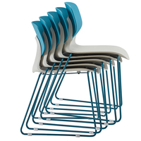Chaise longue empilable de style européen avec assise et dossier en PP, chaise de réception de bureau, mobilier de fourniture