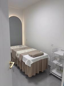 รถเข็นเก็บของสำหรับร้านเสริมสวย รุ่นใหม่ทันสมัย เรียบง่าย สวยงาม พร้อมลิ้นชัก - Product Image 5