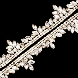<span class=keywords><strong>2026</strong></span> Hiasan Kristal Baru yang Jernih dan Berkilau, Pinggiran Elegan untuk Gaun Pengantin, Harga Pabrik - Product Image 3
