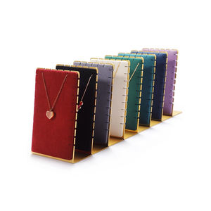 Vente en gros de support de collier accessoires de magasin de bijoux présentoir en métal en stock - Product Image 1