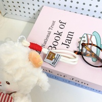Superzachte marshmallow-textuur knuffelhanger wit lammetje met bakthema accessoire stressverlichtende cadeau voor kinderen en tieners