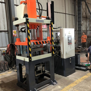 La métallurgie des poudres en céramique à poudre rapide formant une <span class=keywords><strong>presse</strong></span> hydraulique peut également traiter des <span class=keywords><strong>mottes</strong></span> de semis et des blocs d'appâts - Product Image 1