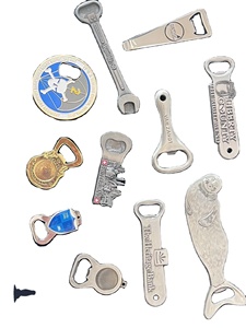 Raquette de tennis personnalisée en forme de ouvre-bouteille en métal porte-clés Matt couleur sérigraphie pour usage promotionnel - Product Image 2