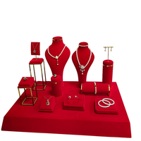 Luxueux Rouge Fine Bijoux Affichage Props Collier Anneau Bracelet Bijoux Rack Métal Bijoux Fenêtre Stands