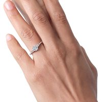 Anillo de compromiso SGARIT personalizado de oro blanco de 10K con 1.16 quilates de diamantes cultivados en laboratorio con certificación IGI para mujer, diamante central de 1 quilate VS D