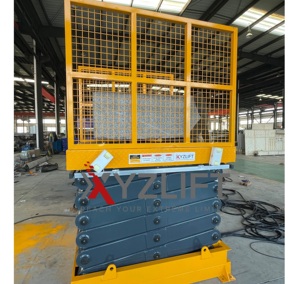 Plateforme élévatrice à ciseaux fixe et stable XYZLIFT avec garde-corps pour quai de levage vertical - Product Image 6
