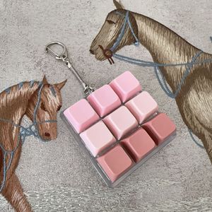 Al por mayor: Llavero con tecla de teclado, tapas de teclado de juguete, gadget de descompresión y alivio del estrés para adultos, para pasar el tiempo - Product Image 3