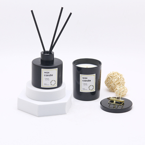 Nordique De Luxe Parfum <span class=keywords><strong>Bougie</strong></span> Parfumée Diffuseur Ensemble Cire De Soja pour Vacances Noël Halloween Mariage Béni <span class=keywords><strong>Huile</strong></span> <span class=keywords><strong>Essentielle</strong></span> <span class=keywords><strong>Bougie</strong></span> - Product Image 2