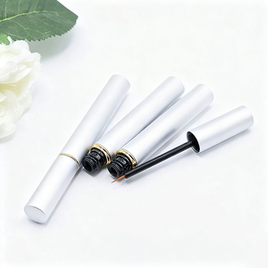 เซรั่มปลูกขนตาอายไลเนอร์พลาสติกหลอดเปล่าบรรจุภัณฑ์เครื่องสำอางแบบปรับแต่งได้สไตล์ทันสมัย - Product Image 1