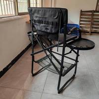 Chaise de metteur en scène pliante en aluminium pour studio d'artisanat de cinéma avec tables d'appoint