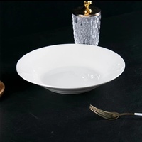 Assiette à Soupe Minimaliste en Céramique Blanche Porcelaine de 8 Pouces, Ronde et Écologique, avec Technique Sous Glaçure, Ensemble de Vaisselle