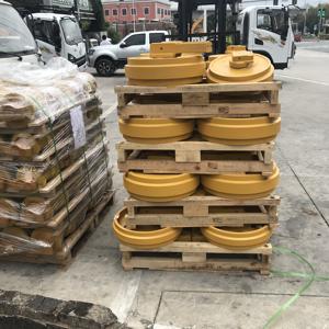 E200b Oem Onderstel Onderdelen 1132907 Spanrol Voor Graafmachine Spoorgeleider Voor Voorrol - Product Image 4