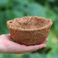 Keranjang bunga gantung bahan kelapa bulat dengan alas