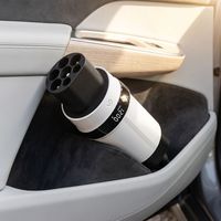 Convertisseur de charge pour véhicule électrique Type 2 vers GB/T Monophasé 32A Portable avec affichage LED de l'état en temps réel OEM ODM Usine