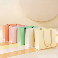 Sacs cadeaux en papier de luxe personnalisés, sacs shopping en papier écologiques, emballage avec ruban, poignée en ruban, style classique