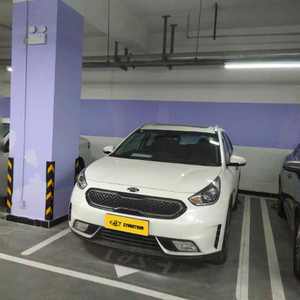 Voiture d'occasion Kia <span class=keywords><strong>Niro</strong></span> 2017 1.6L Deluxe Hybride SUV compact conduite à gauche 6 vitesses DCT Essence Économique Voiture familiale Coches Usados - Product Image 1