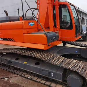 Excavatrice sur chenilles Doosan DX225LC d'occasion bien entretenue, 22 tonnes, faible nombre d'heures de fonctionnement, moteur, pompe, roulement, pour rapport. - Product Image 3