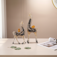 Ornement artisanal en résine, figurine décorative de cheval à motifs
