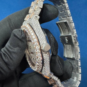 Moissanite Diamant Acier Inoxydable Glacé Hip Hop Cadran Arabe Mouvement Mode Montre-Bracelet pour Hommes Disponible à la Vente - Product Image 2