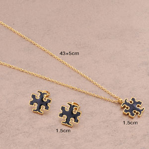 <span class=keywords><strong>Conjunto</strong></span> de Joyería de Acero Inoxidable de Moda de Gran Venta <span class=keywords><strong>TOUS</strong></span> Collar y Aretes para Mujer Set Sencillo para Regalo - Product Image 1