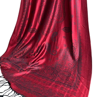 Vente en gros de haute qualité couleurs claires rose bleu gris blanc Paisley Jacquard Viscose Pashmina foulards Hijab pour femmes pour le printemps