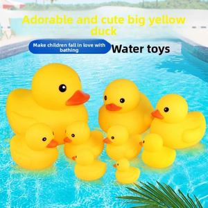 Juguete de Plástico para Niños con Logotipo Personalizado, Color Amarillo, para Jugar en el Agua, con Sonido Fuerte y Fuente de Agua 1-9 Patos - Product Image 2