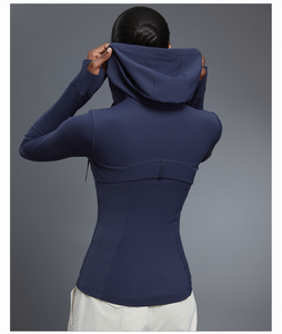 Veste de sport à capuche moulante pour <span class=keywords><strong>femme</strong></span>, fermeture éclair intégrale, poche kangourou, taille élastique, tissu léger et performant - Product Image 4