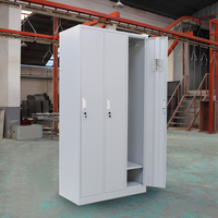 Casier de vestiaire pour ouvriers d'usine, 3 portes, en acier, avec serrure à clé, auto-fermant, durable, pour le rangement des vêtements
