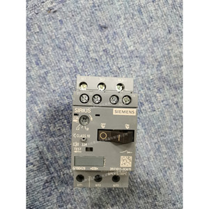 Interruptor Automático en Caja Moldeada Siemens 3RV1011-1GA15, Térmico Magnético, 33A, 400V - Product Image 1