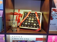 Caja de Regalo de Trufas Vietnamitas Rellenas de Mermelada de Chocolate Fresco, de un Chocolatero Legendario y Profesional - Chocolate Dulce, 6 Años de Experiencia