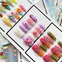 Faux ongles à presser en gel souple, motif floral sculpté, faits main, style French Manucure, qualité salon exquise, en acrylique épais, fournisseur en gros