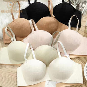 Piccole donne del <span class=keywords><strong>seno</strong></span> a buon mercato reggiseno <span class=keywords><strong>di</strong></span> <span class=keywords><strong>colore</strong></span> solido regolabile-cinghie Wireless vendita all'ingrosso caldo delle signore reggiseno - Product Image 1