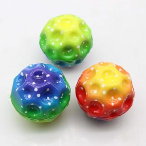 Juguete de Espuma de Alta Elasticidad con Diseño de Luna Degradado y Estampado de Camuflaje para Niños, Juguete de Descompresión - Product Image 1