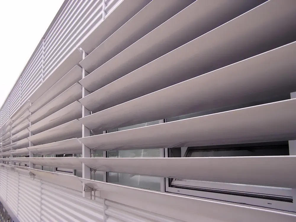 aluminum vertical motorized louver airfoil blades Outdoor Shutters exterior Wall Facade