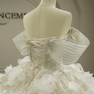 Robes de mariée vintage GT26036 pour femmes, style Empire, avec traîne chapelle, dentelle, cristaux et fleurs 3D - Product Image 6