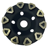 Nouvelle arrivée, meule diamantée durable en forme de triangle segmenté de 4, 4,5, 5, 6, 7 pouces pour granit, marbre, béton, maçonnerie, pierre, carrelage
