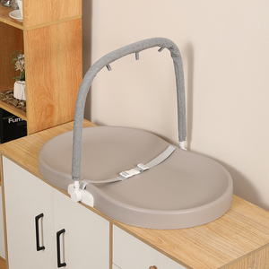 Matelas à langer imperméable EVA antidérapant pour bébé avec ceinture de sécurité - Product Image 5