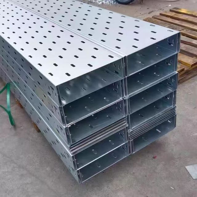 Shunlide Customized Ventilated Carbon Steel Mesh Perforated Hot-Dip Galvanized Cable Tray & Conduit for Cable Wiring & Laying