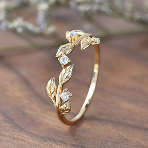 Anello Floreale a Spirale per Donne, Elegante Gioiello da Dito in Stile Giardino - Product Image 3