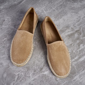 Venta directa de fábrica, nuevos mocasines de piel de oveja estilo primavera-verano, zapatos planos casuales para hombre, zapatos casuales de una pieza. - Product Image 1
