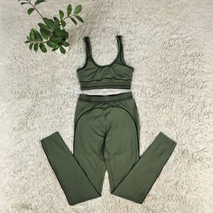 Completo Sportivo Estivo da Donna 2026: Top Reggiseno e Leggings a Righe Tinta Unita per Palestra, Fitness, Yoga e Jogging - Set Due Pezzi - Product Image 6