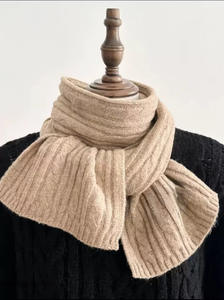 Écharpe d'hiver pour femme, style nouveau, atmosphère luxueuse, couleur unie, rayée, tricotée, écologique, polyester/coton, longueur moyenne, chaude - Product Image 5