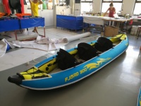 Kayak gonflable 3 personnes, canoë chinois avec revêtement extérieur en nylon, siège de kayak gonflable pliable, rames en aluminium, gonfleur, longueur 4m
