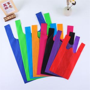 Sac de courses non tissé multicolore personnalisé en forme de D, W, U, pliable et réutilisable, type T-shirt, pour le shopping et l'emballage - Product Image 1