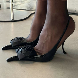 Zapatos de tacón de aguja grandes talla 45 para mujer con correa trasera, tacones originales, de seda, tipo slingback, con punta larga y flor en la parte delantera - Product Image 5