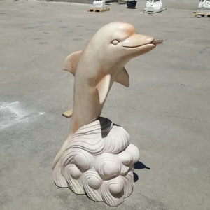 Fuente de estatua de delfín de mármol rosa puesta de sol tallada a mano para paisajes exteriores - Product Image 2