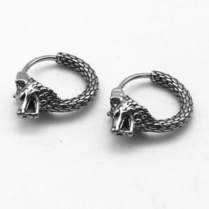 Yunnique Boucles d'oreilles à clip tête de loup en acier inoxydable, design du zodiaque animal, bijoux de mode unisexe - Product Image 5