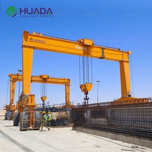 رافعة جسرية ديزل 90 طن بإطارات مطاطية مع وحدة تحكم منطقية قابلة للبرمجة وصندوق تروس للرفع المستقر في مراكز الخدمات اللوجستية - Product Image 2