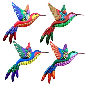 3D Colorful Garden Birds Sculpture Outdoor Iron Hanging Decor Ornaments, Metal Hand-Made Hummingbird Bird Wall Art Decoration